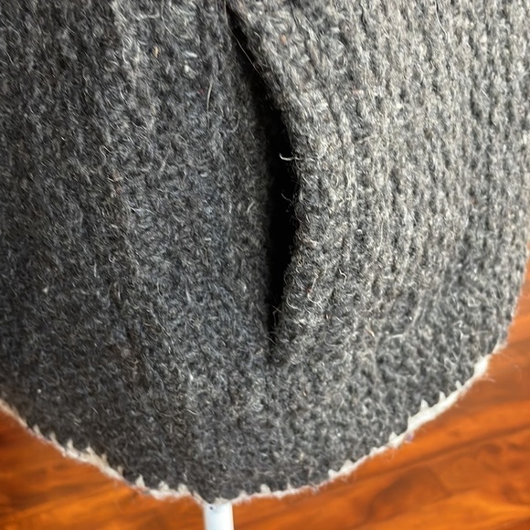 Handmade Thick Chunky Overaized Wool Sweater Cardigan, Made in Ecuador Woman's M - Picture 5 of 11